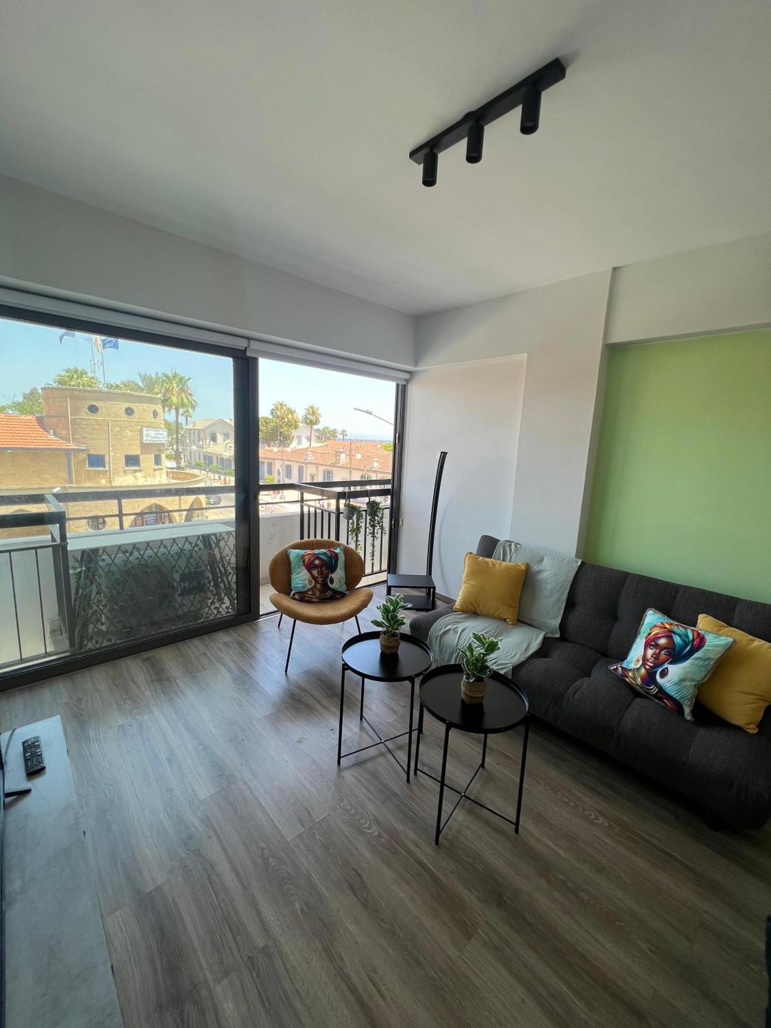 Azul Sea View Apartment Ларнака Екстериор снимка