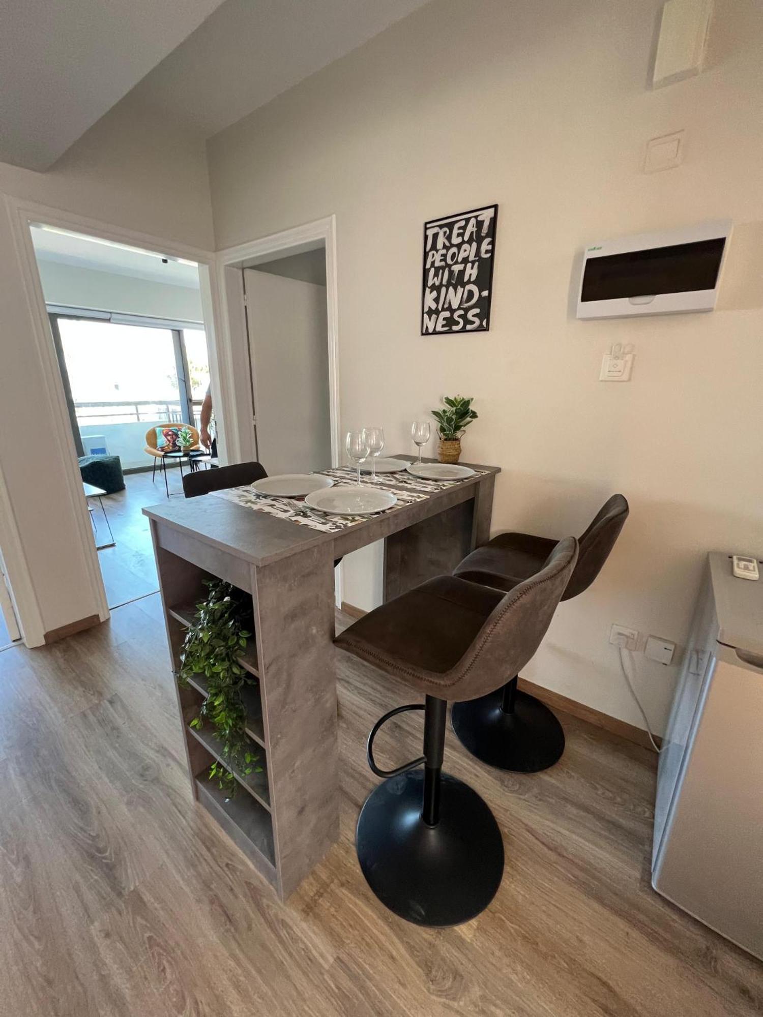Azul Sea View Apartment Ларнака Екстериор снимка