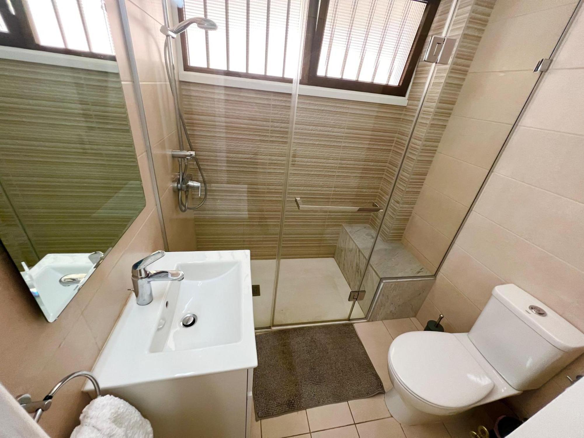 Azul Sea View Apartment Ларнака Екстериор снимка